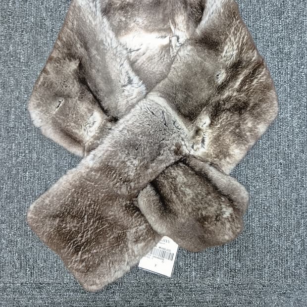 <갤럭시 수젤로>브라운 퍼 머플러