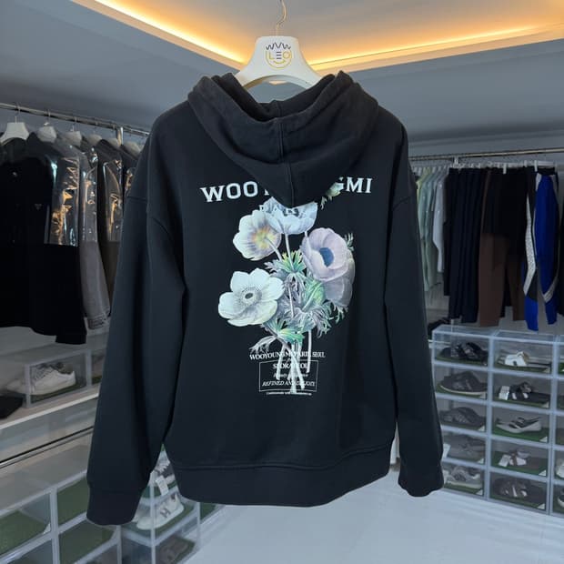 [리오브] 우영미 플라워 백로고 후드