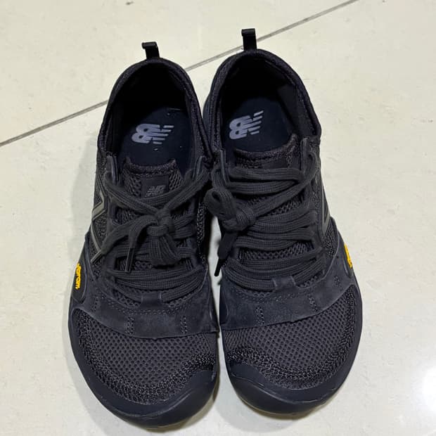 뉴발란스 미니머스 MT100 블랙 225