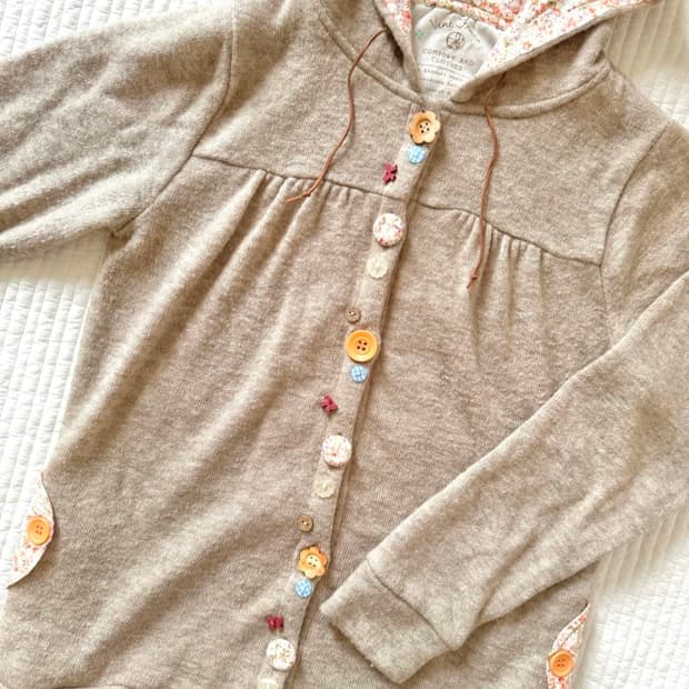 단추 잔꽃 베이지 포켓 후드집업 가디건 모리걸 너드 니혼진