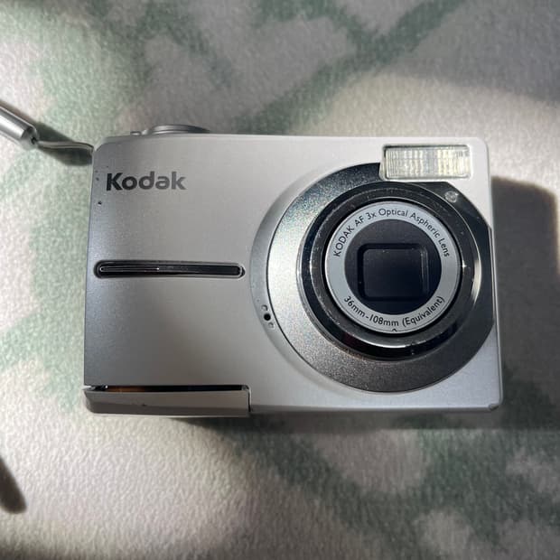 코닥 c713 카리나 카메라 빈티지 디카 화이트