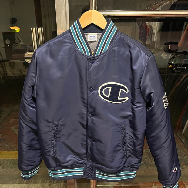 챔피언 네이비 빅로고 바시티 자켓 M 
