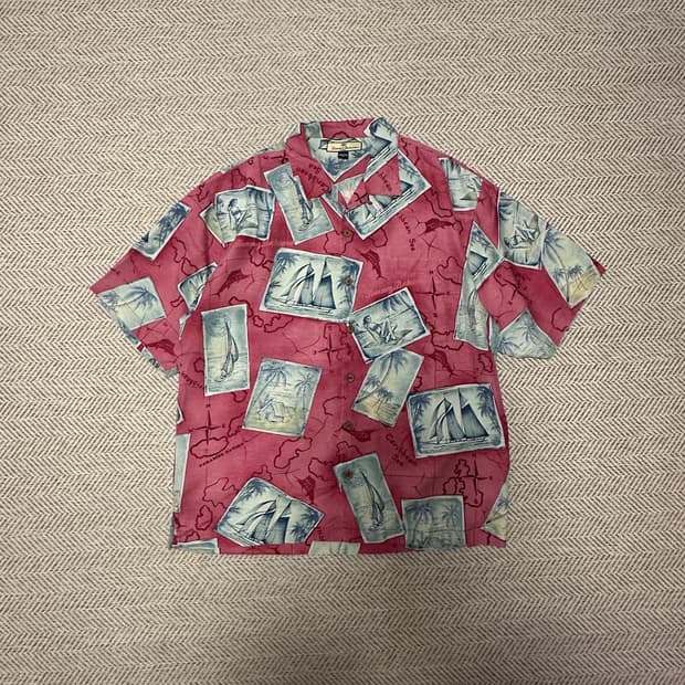 TOMMY BAHAMA silk 100% hawaiian shirt