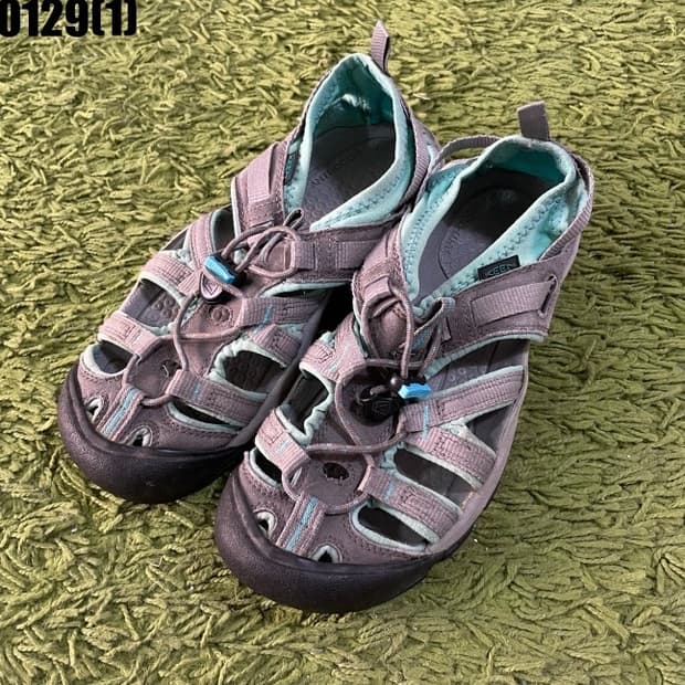 Keen 샌들 