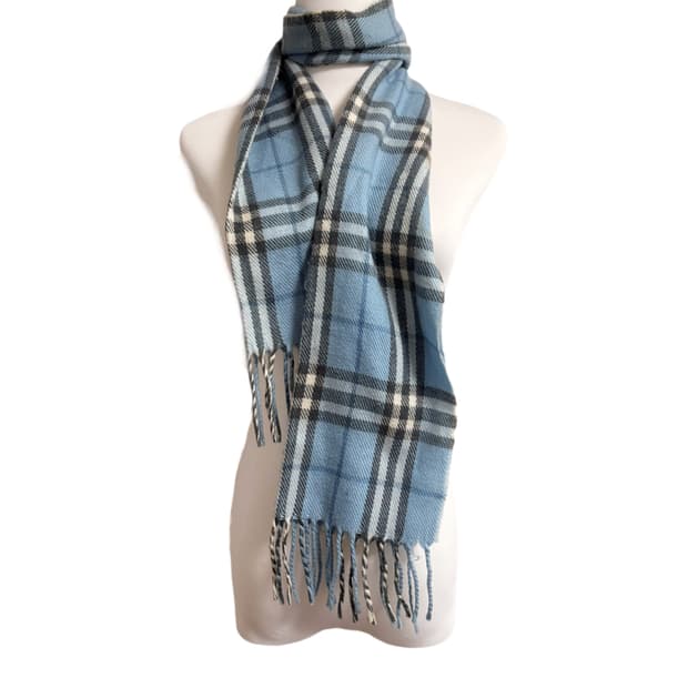 (이체시에눌) 일본 버버리깔 노바체크 하늘색 포인트 태슬 디테일 머플러 