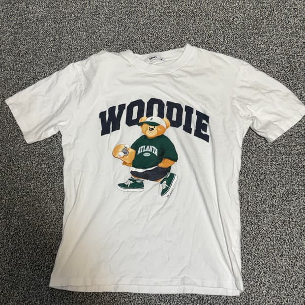 스파오 우디 반팔