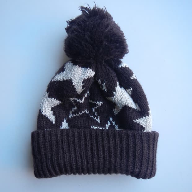 Vintage Star PomPom beanie