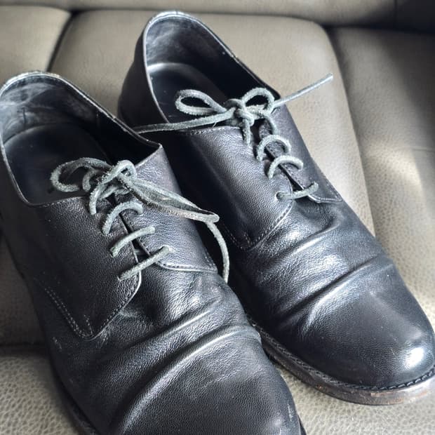 국내 다크웨어 sown 더비 265인거 같아요....