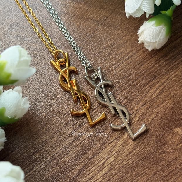 생로랑 심플 로고 목걸이