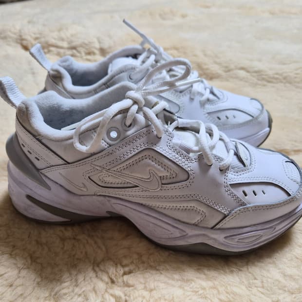 나이키Nike M2k 화이트 235사이즈