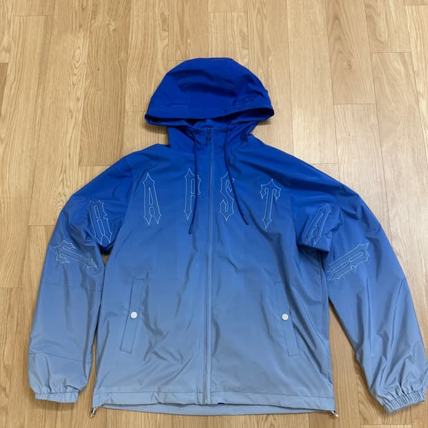 트랩스타 trapstar 아이언게이트 그라데이션 바람막이