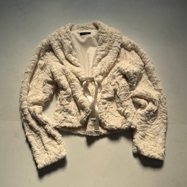 아이보리 리본 퍼 볼레로 자켓