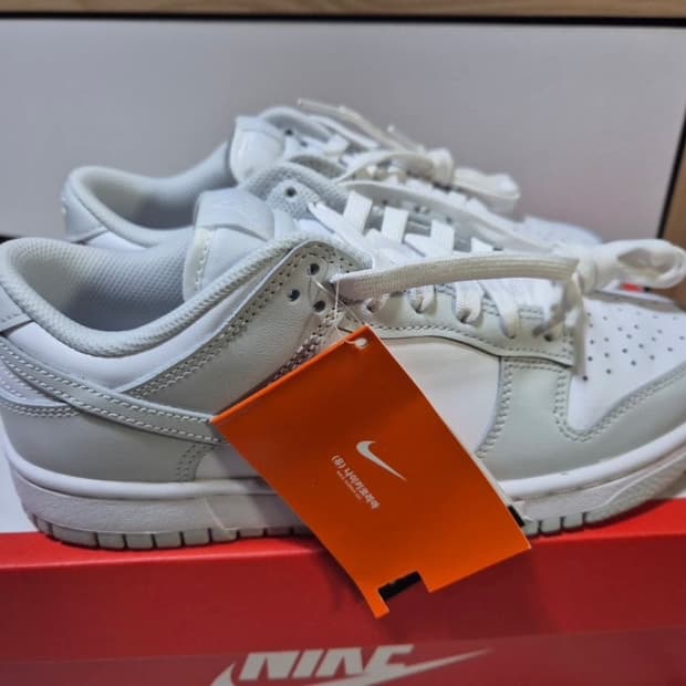 나이키 덩크 로우 레트로 그레이 245 새상품 