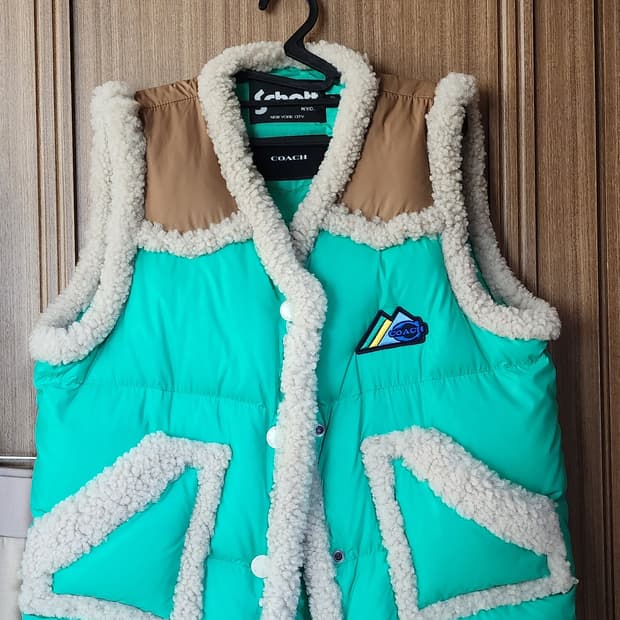 코치 Schott 콜라보 패딩 베스트 (정품)