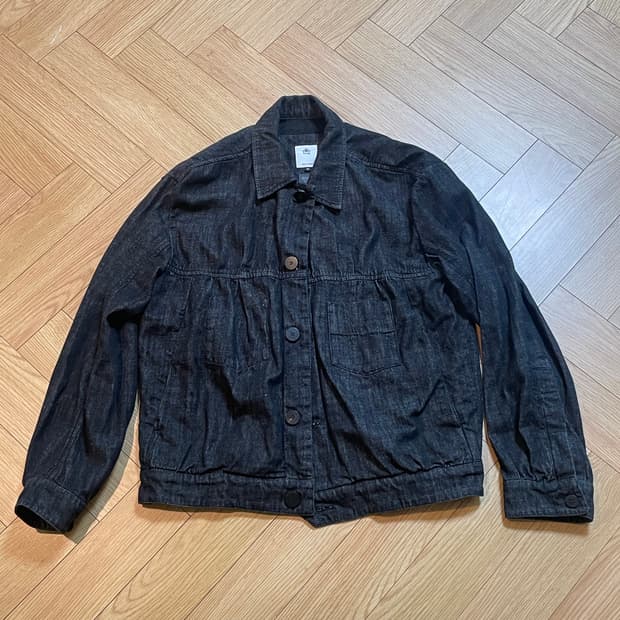 폴리테루트러커