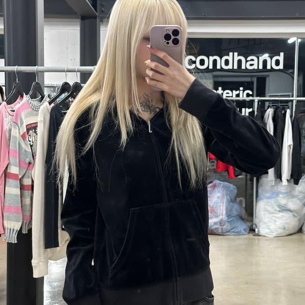  쥬시 꾸뛰르 블랙 벨벳 후드 집업 