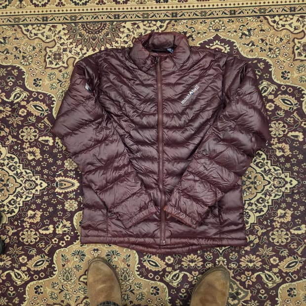 몽벨 경량패딩 버건디 L 