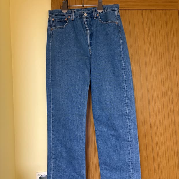 리바이스 501 스톤워싱 중청 데님 