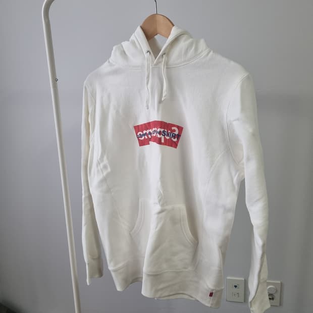 슈프림 꼼데가르송 박스로고 후드 화이트 M사이즈