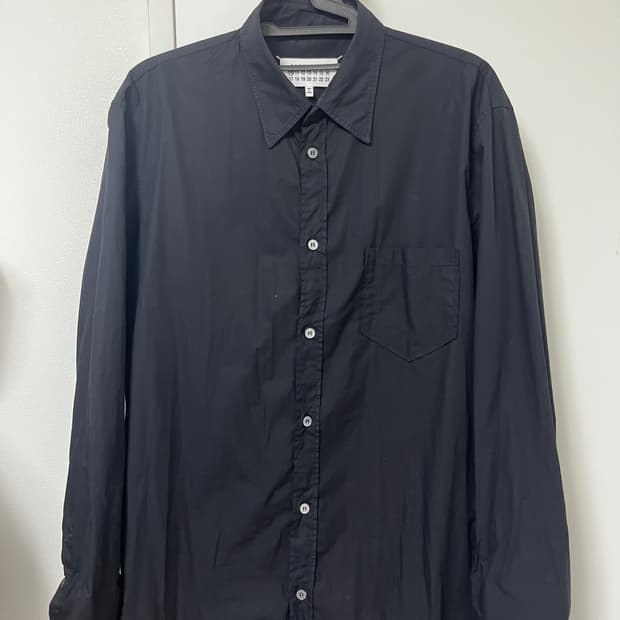 마르지엘라 백스티치 블랙 셔츠 싸게 팝니다.