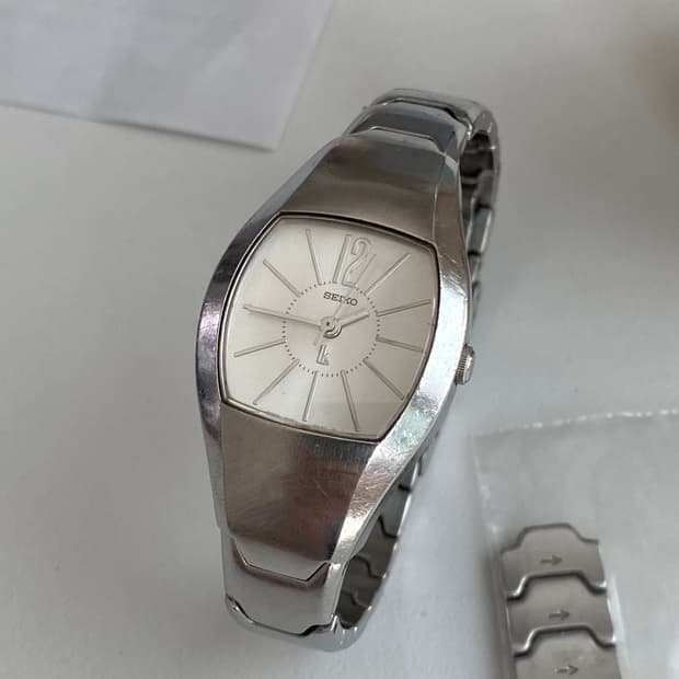 Seiko 세이코 lk 루키아 화이트 레이디스