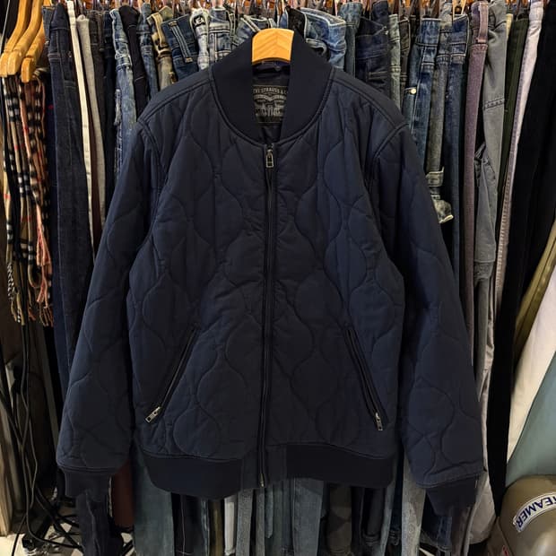 리바이스 블랙 퀄팅 봄버 자켓 L