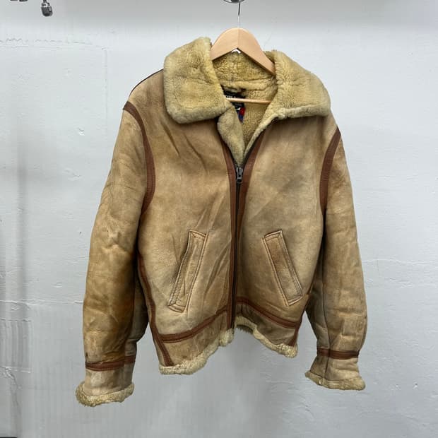 L) U.S ARMY TYPE B-3 MUSTANG