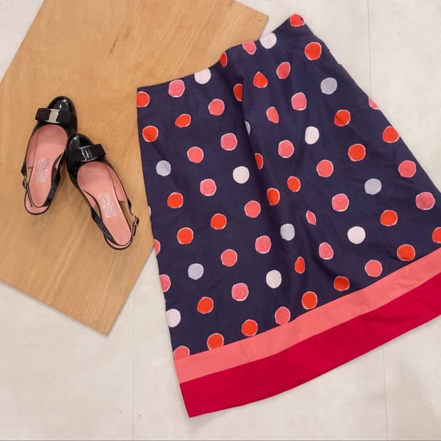 [LAURA ASHLEY] 55% Linen dot midi skirt 