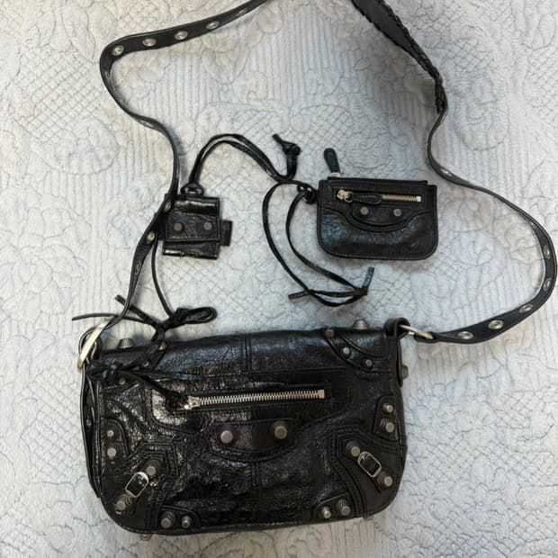 발렌시아가 르카골 가방판매합니다