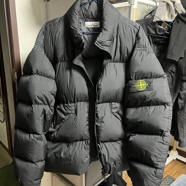 스톤아일랜드 패딩 23fw 블랙 xl 