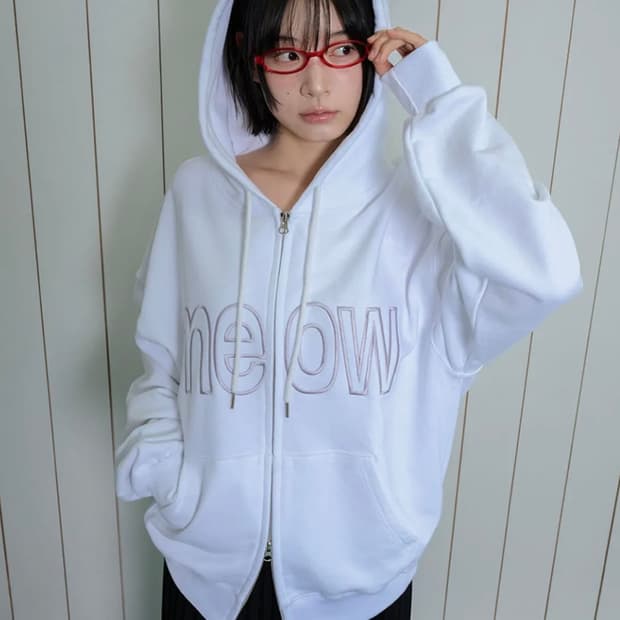 잇자바이브 미야오 캣 이어 후드집업 화이트