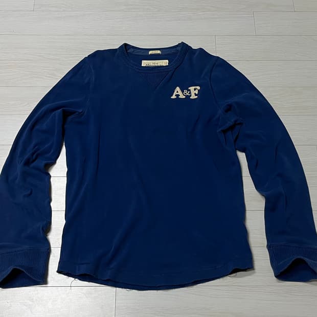 아베크롬비 맨투맨 티 블루M [95-100]