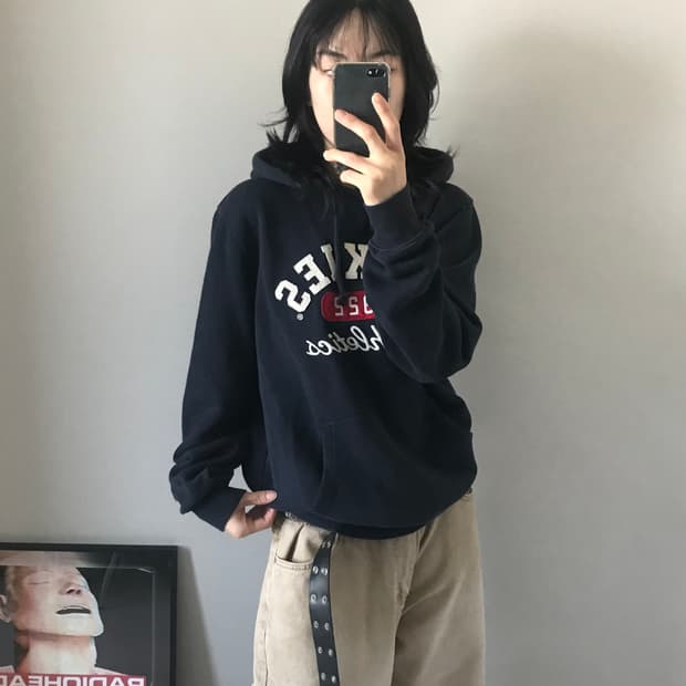 디키즈 중앙 자수 로고 네이비 후드티