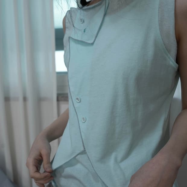 iina petal top