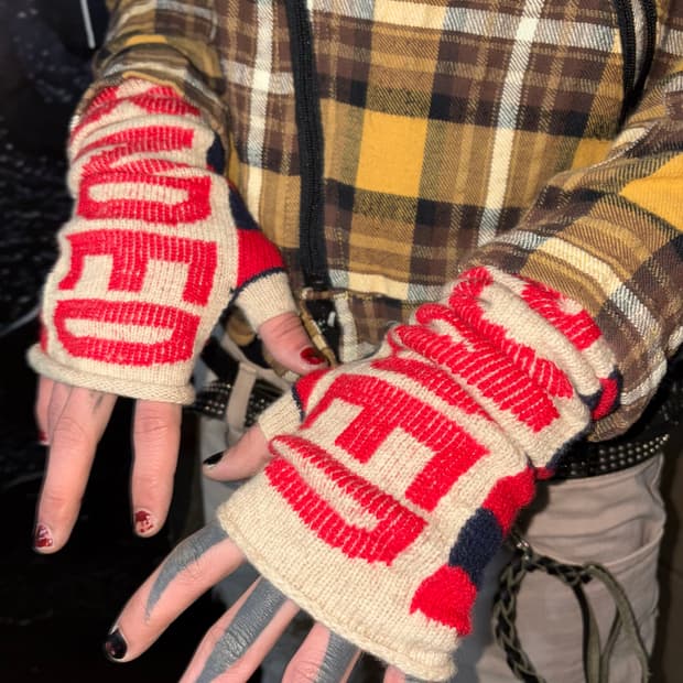 Vivienne westwood long knit glove