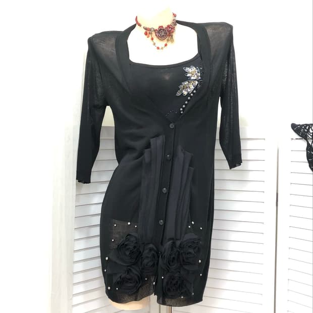 black cardigan & sleeveless set