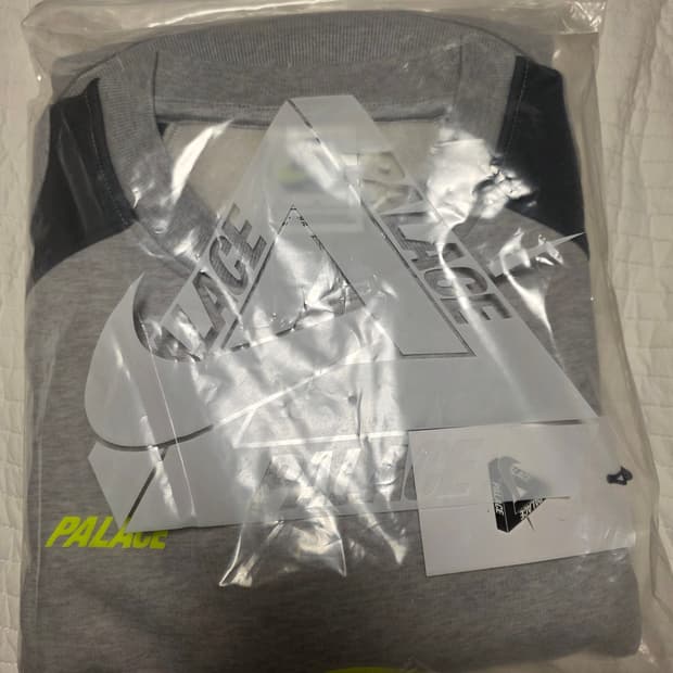 팔라스 나이키 크루넥 그레이 large