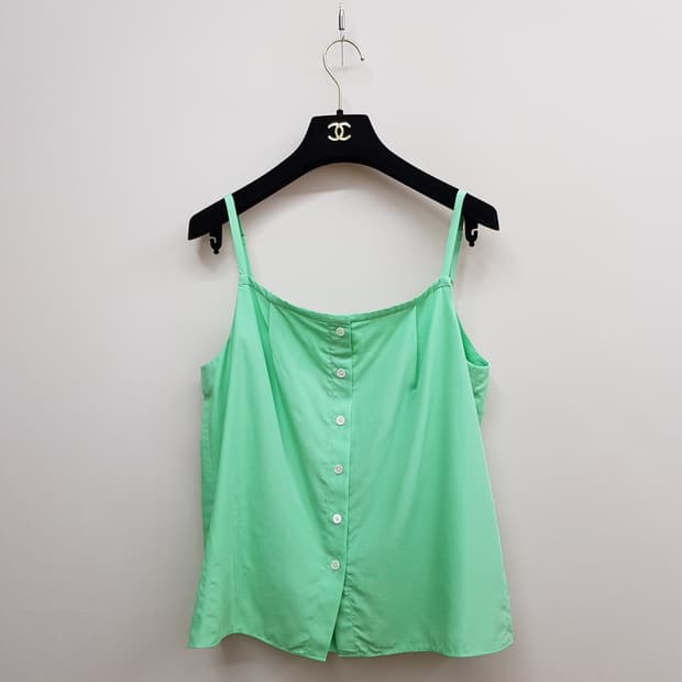 구호플러스 2023 레이온 100% 슬리브리스 버튼 블라우스 F사이즈