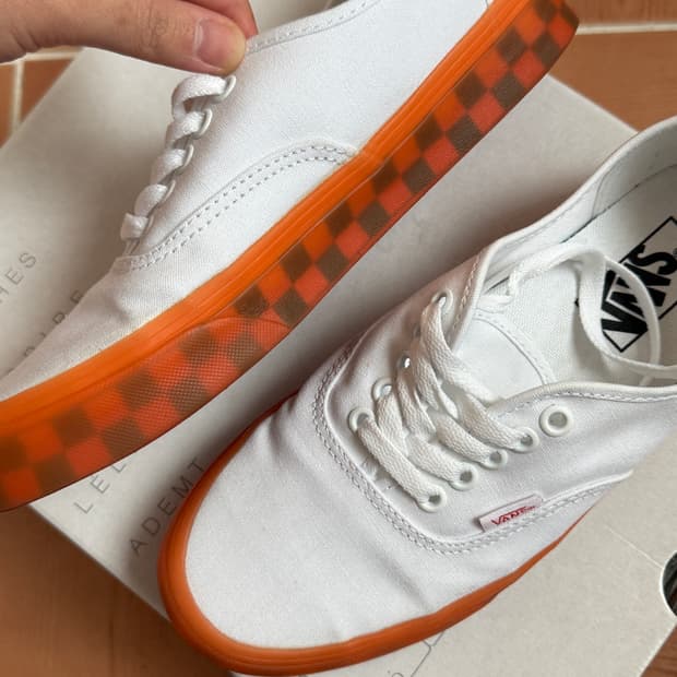 (250)반스 어센틱 화이트 트랜슬루센트