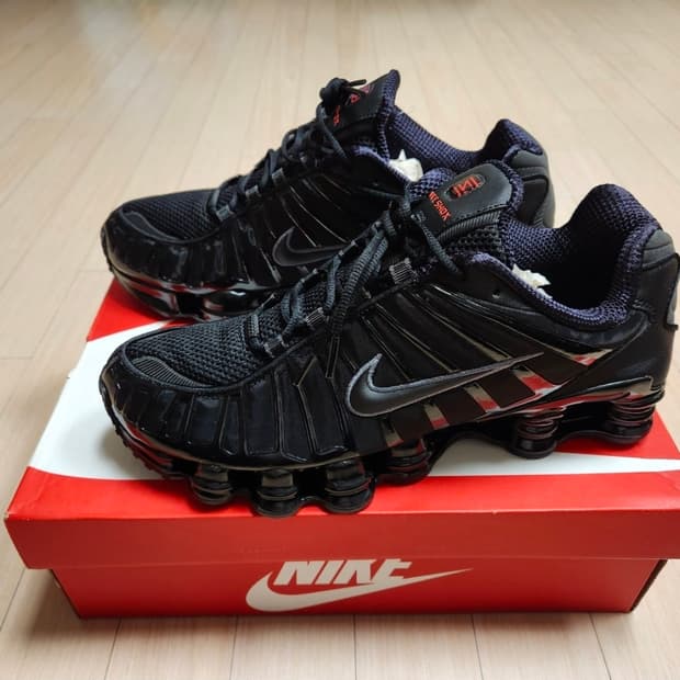 [새제품] 나이키 샥스 TL 블랙 (BV1127-001) /270