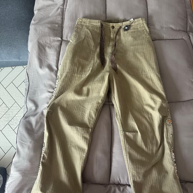 캐피탈 설퍼라이즈드 헤링본 이지 베이커 팬츠 스터드 리메이크 카키