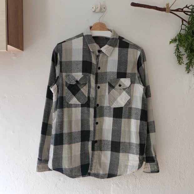 캐피탈 체크 셔츠