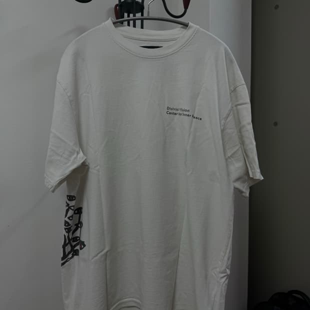 District Vision t-shirts XL