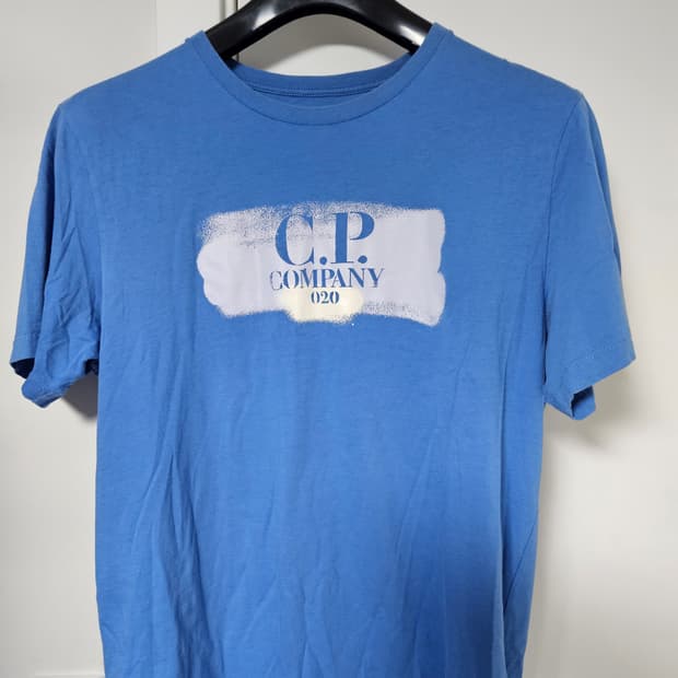 Cp컴퍼니 반팔 티셔츠L사이즈(100~105)