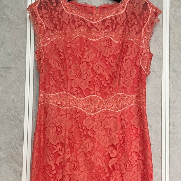 LYNN 코랄핑크 레이스 원피스