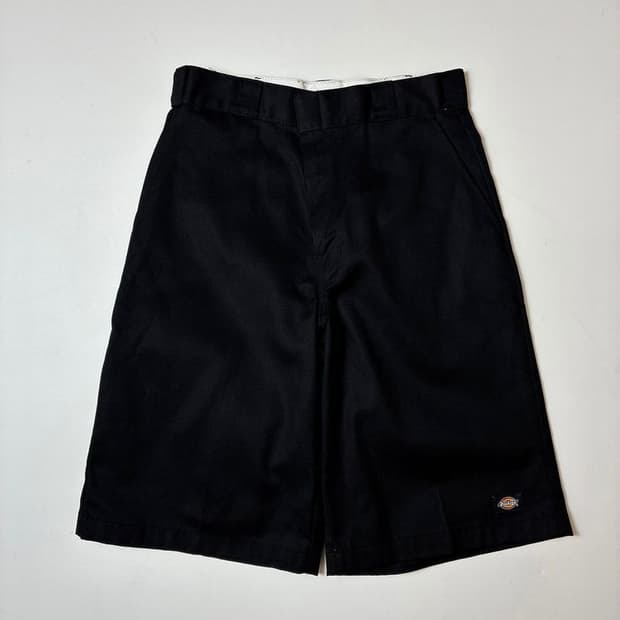 디키즈 루즈핏 13인치 플랫 프런트 워크 블랙 반바지 PN9110
