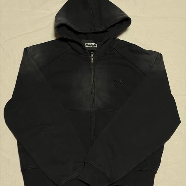 포스센스티브 크롭 후드집업