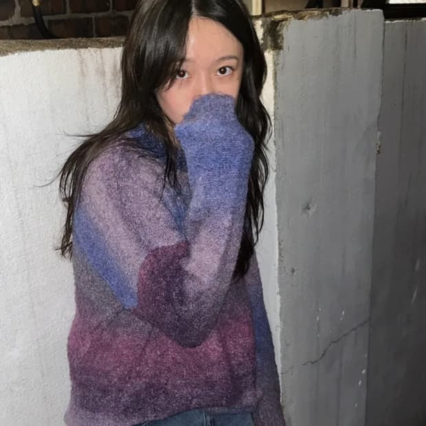 김아홉 임수정 빈티지 보라 그라데이션 루즈 니트