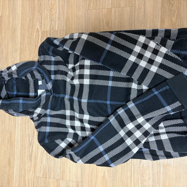 (급처) 버버리 후드티 판매합니다.