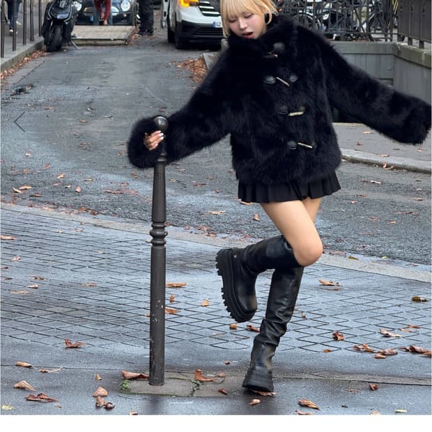 남다메이드 허그 퍼자켓 블랙